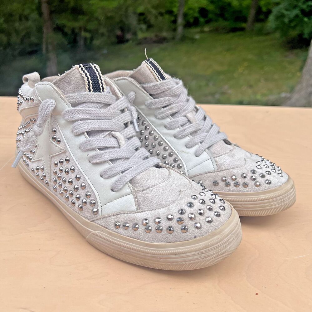 ShuShop Severine Sneaker Silver Mid top sneakers with silver studs and star Sz 8